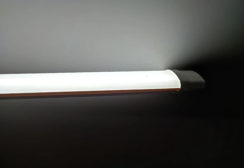 100W KRISTAL YATAY BANT ARMATÜR (BEYAZ)